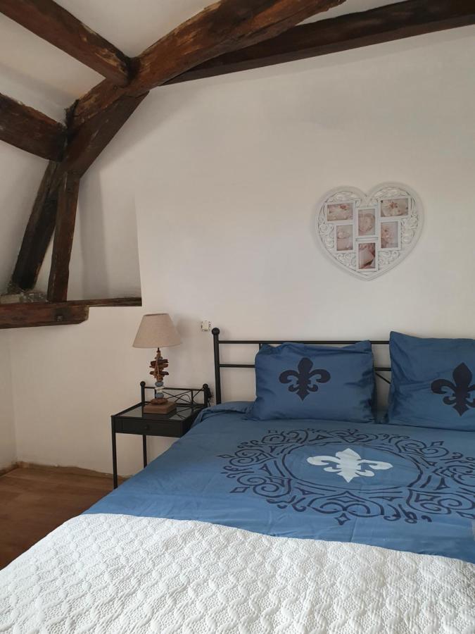 Au Petit Paradis Sainte-Gauburge-Sainte-Colombe Luaran gambar