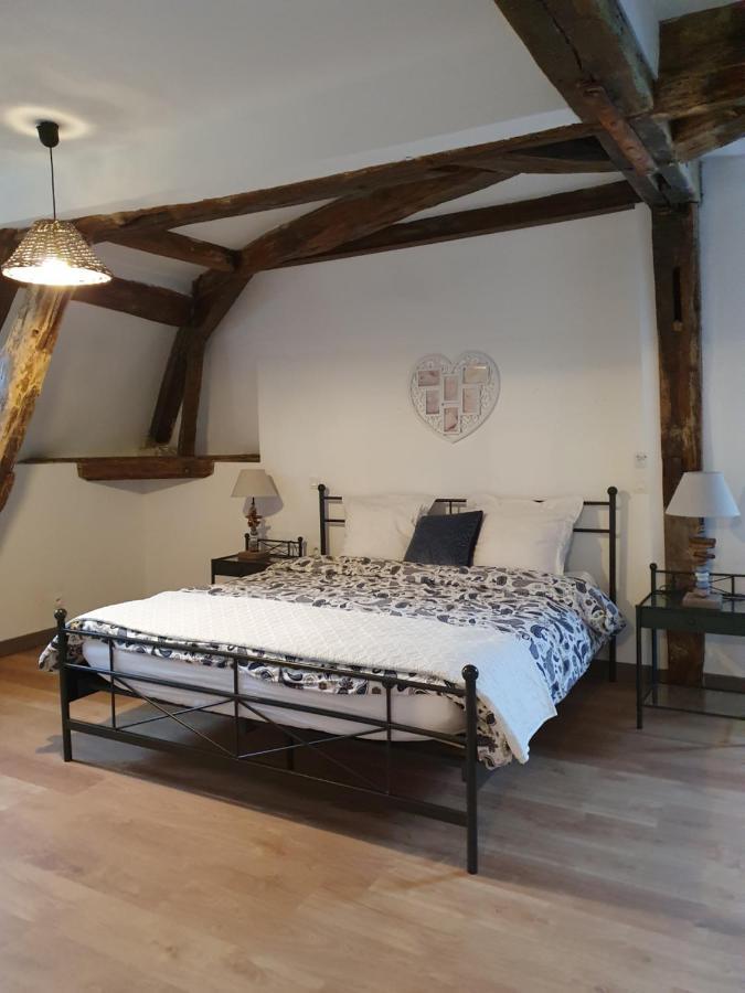 Au Petit Paradis Sainte-Gauburge-Sainte-Colombe Luaran gambar